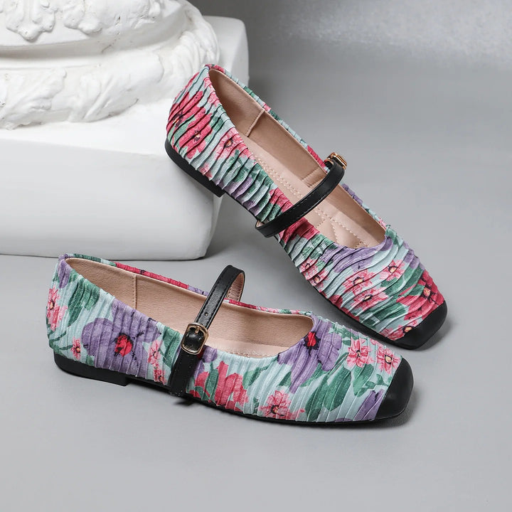 Giverny Pleated Mary Janes