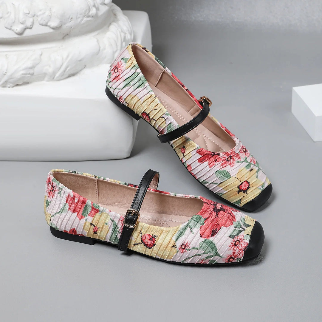 Giverny Pleated Mary Janes