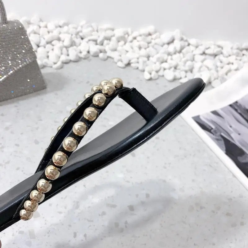 Perla Beaded Flip Flops